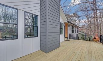 137 Creekview Dr, Woodstock, GA 30188