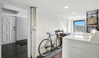 221 Ninth St, Cincinnati, OH 45202