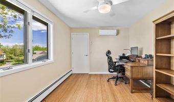 11 Cove Rd, Narragansett, RI 02882