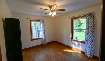 43 Pomeroy Rd, Athens, OH 45701