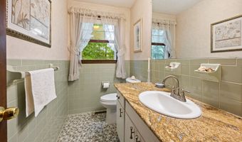 620 Riverside Dr, Cheshire, CT 06410