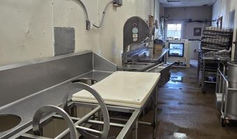 418 E Washington St, Arma, KS 66712