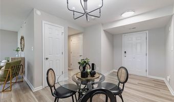 9723 Crayford Rd 1B, Affton, MO 63123