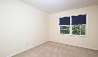 6820 COLBURN Dr, Annandale, VA 22003