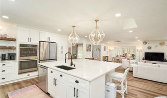 755 Sand Run Rd, Akron, OH 44313