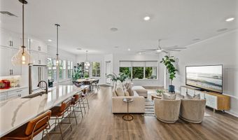 7109 ESTERO Ct, Apollo Beach, FL 33572