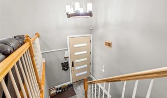 1251 Hawksbury Dr, Arnold, MO 63010