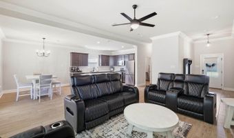 880 Leeward Dr, Biloxi, MS 39532