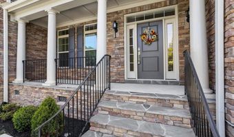 207 Weddington Park Ln, Apex, NC 27523