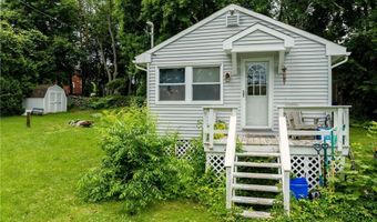 7 Broadview Ave, Bristol, RI 02809