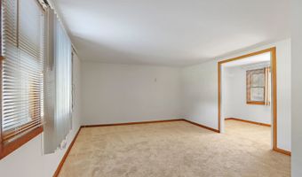 38410 N Lakeside Pl, Antioch, IL 60002