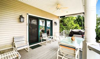 536 E Shore Dr, Adirondack, NY 12808