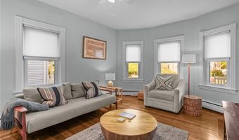 48 Constitution St 1, Bristol, RI 02809