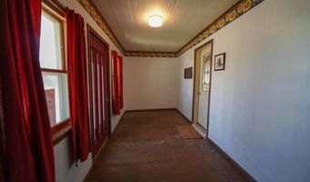 610 7th Ave, Ackley, IA 50601