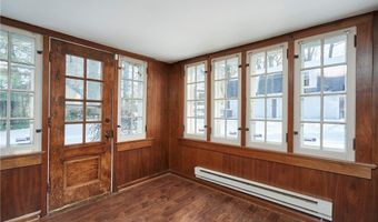 141 Storer Ave, Akron, OH 44302