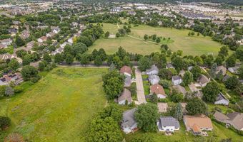 7549 W Village Crest Dr, Madison, WI 53719