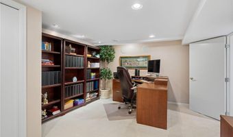 301 22nd St NW, Austin, MN 55912