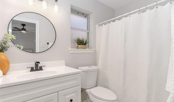 302 Cherokee Trl, Alvarado, TX 76009