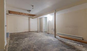 184 Gladstone St, Cranston, RI 02920
