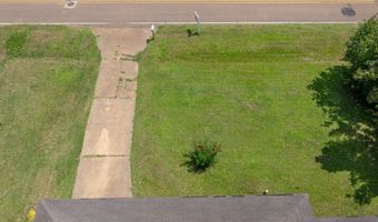 202 Gay St, Batesville, MS 38606