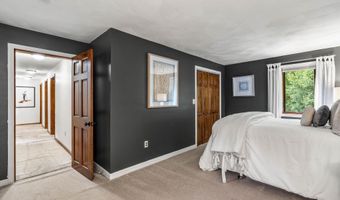 301 N Amherst Rd, Bedford, NH 03110