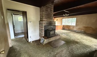 96376 Coverdell Rd, Brookings, OR 97415