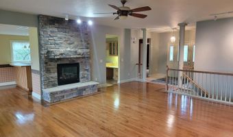 10458 Harmony Hills Dr, Aurora, IN 47001