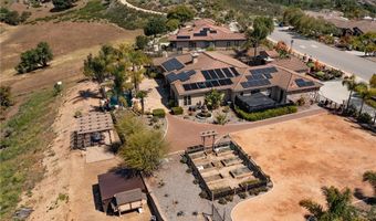 3863 Flowerwood Ln, Fallbrook, CA 92028