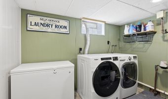1126 W HARRIS St, Appleton, WI 54914