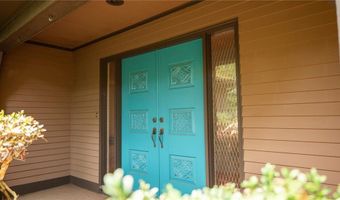 65 Huguenot Dr, East Greenwich, RI 02818