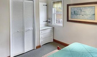 170 E Shore Dr, Adirondack, NY 12808