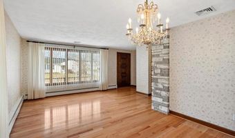 30 Dover Ave, East Providence, RI 02914