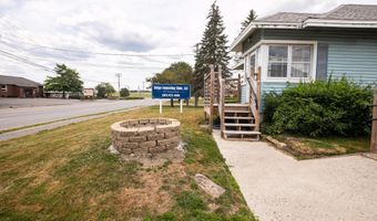 875 Hammond St, Bangor, ME 04401