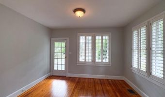 27 W WYATT Ave, Alexandria, VA 22301