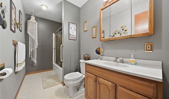 1358 E 27th St, Ashtabula, OH 44004