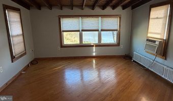43 S MAIN St, Allentown, NJ 08501