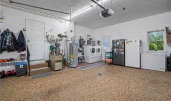 1250 N Main St, Amherst, OH 44001