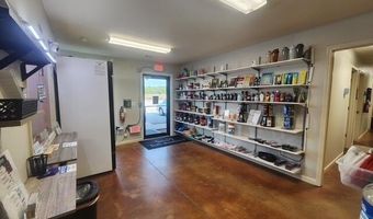 416 Barnett Dr, Batesville, AR 72501