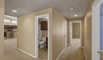 914 Oakmont Lp NE, Albany, OR 97322