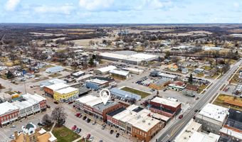 11 Benton Ave E, Albia, IA 52531