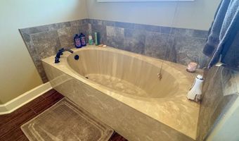 1311 Harmon Rd, Batesville, MS 38606