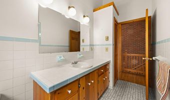 40 Indian Ladder Dr, Altamont, NY 12009