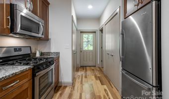 135 Spooks Branch Rd, Asheville, NC 28804