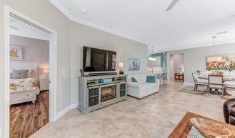 5438 SUNSET FALLS Dr, Apollo Beach, FL 33572