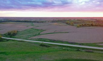 01 Vine Ave, Ainsworth, IA 52201