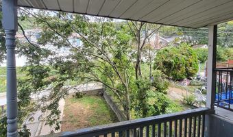 251 LINDEN St, Reading, PA 19604