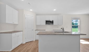 285 Buggy Top Ln, Autryville, NC 28318