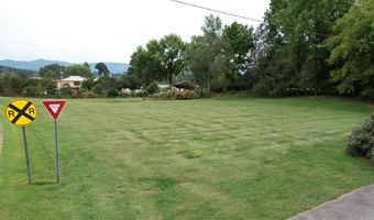 270 Cover Ave, Andrews, NC 28901