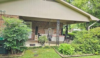 301 4th St SE, Aliceville, AL 35442