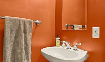 2363 CHAMPLAIN St NW 3, Washington, DC 20009